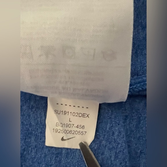 Men’s The Nike Tee Dri Fit Royal Blue Crew Neck Large - Picture 7 of 9